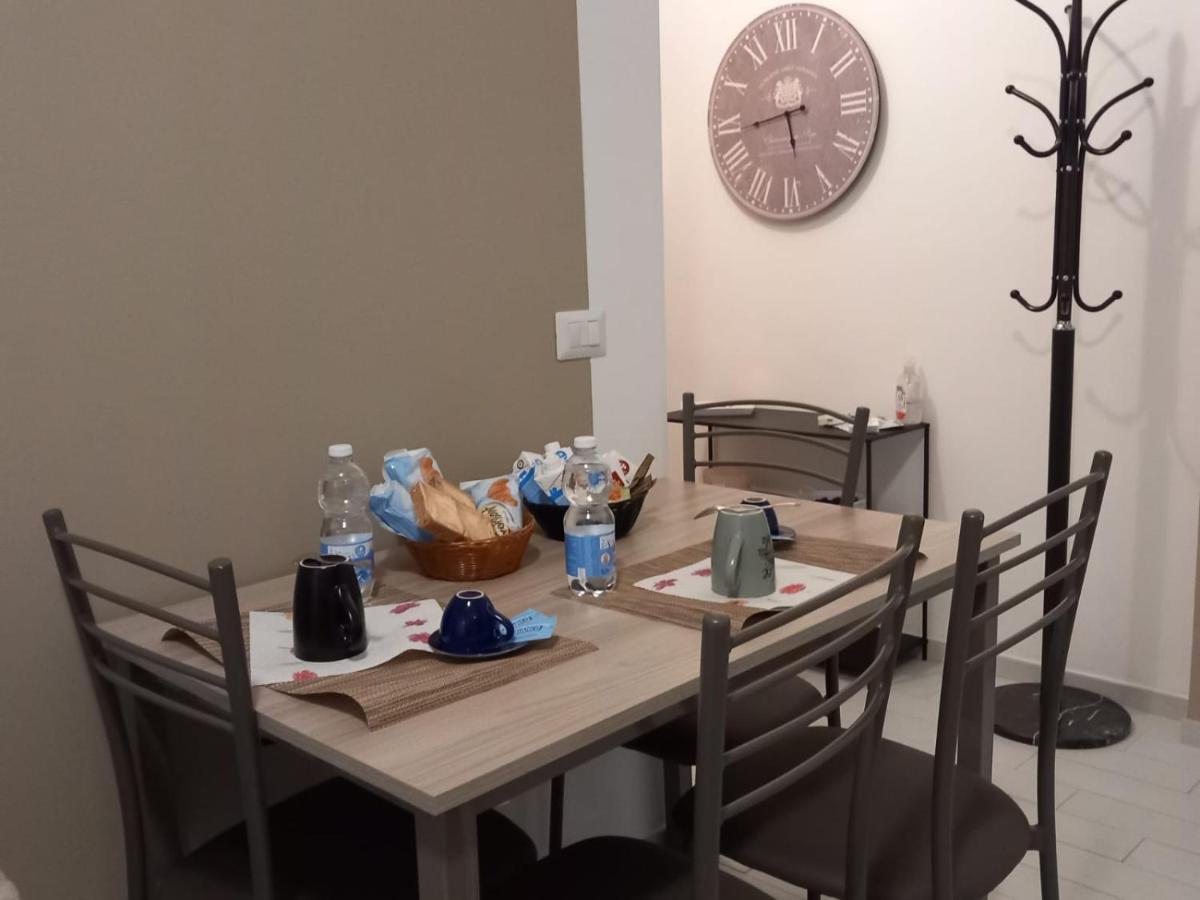 La Casa Di Marta Apartamento Corsico Exterior foto